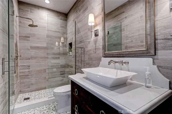 500 7th Street, Manhattan Beach, California 90266