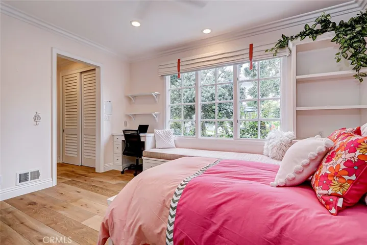 500 7th Street, Manhattan Beach, California 90266