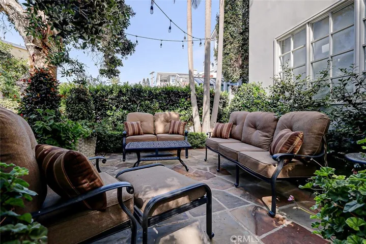 500 7th Street, Manhattan Beach, California 90266