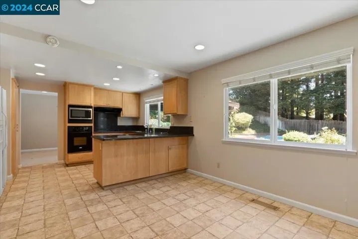 Breakfast nook