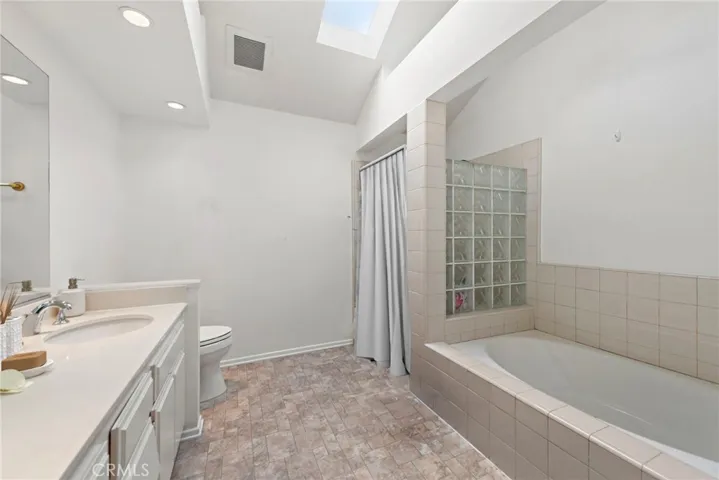 20081 Waterford Lane 102, Huntington Beach, California 92646