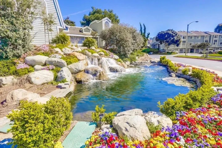 20081 Waterford Lane 102, Huntington Beach, California 92646