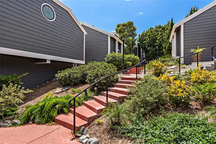 20081 Waterford Lane 102, Huntington Beach, California 92646
