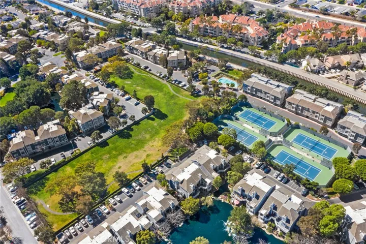 20081 Waterford Lane 102, Huntington Beach, California 92646