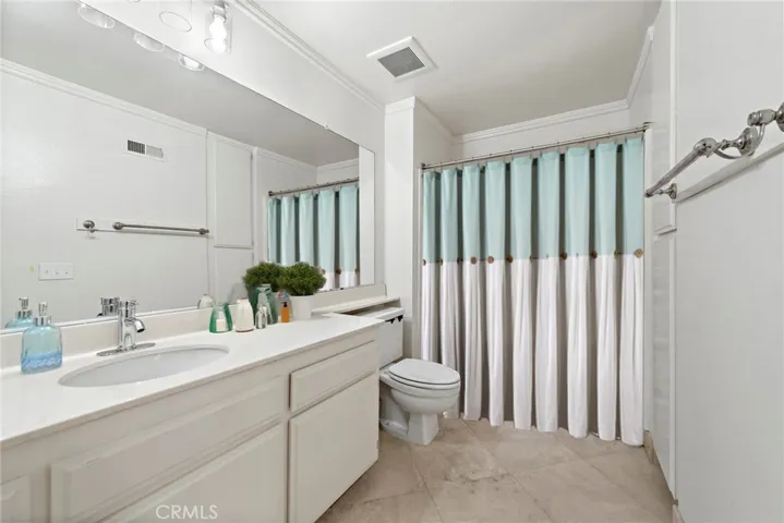 20081 Waterford Lane 102, Huntington Beach, California 92646