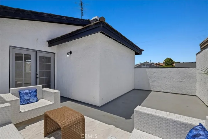 2103 Nelson Avenue A, Redondo Beach, California 90278