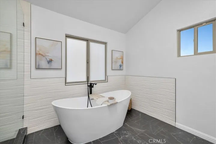 2103 Nelson Avenue A, Redondo Beach, California 90278