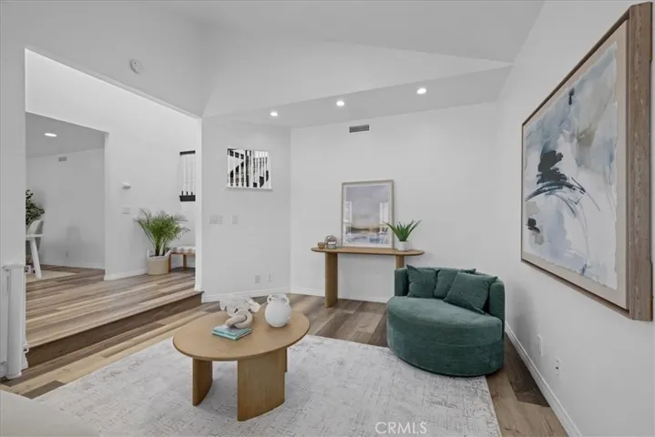 2103 Nelson Avenue A, Redondo Beach, California 90278