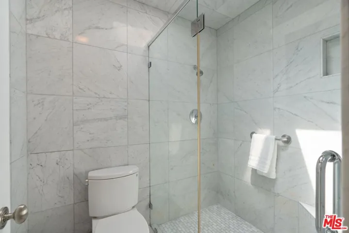 1307 Palisades Drive, Pacific Palisades, California 90272