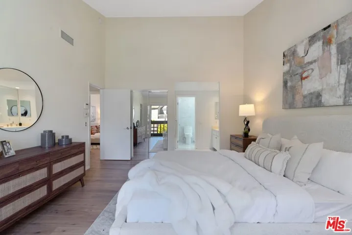 1307 Palisades Drive, Pacific Palisades, California 90272