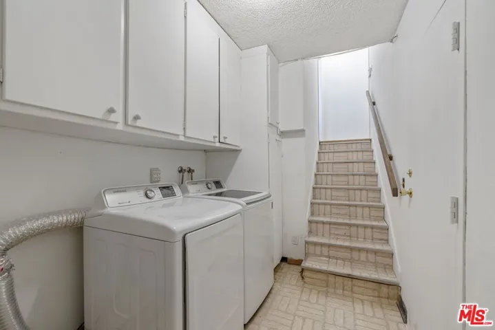 1307 Palisades Drive, Pacific Palisades, California 90272