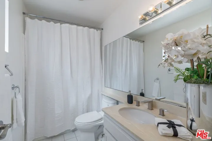 1307 Palisades Drive, Pacific Palisades, California 90272