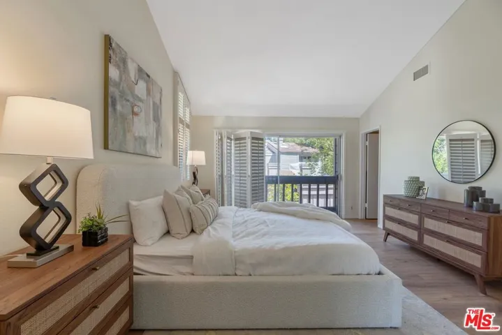 1307 Palisades Drive, Pacific Palisades, California 90272