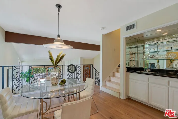 1307 Palisades Drive, Pacific Palisades, California 90272