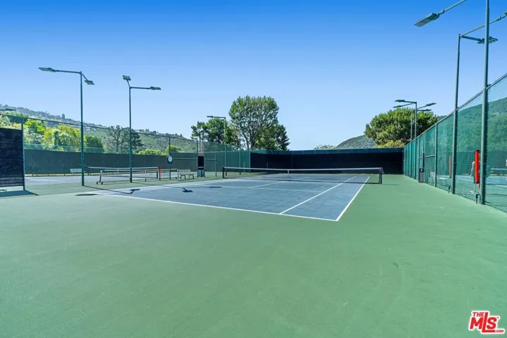 1307 Palisades Drive, Pacific Palisades, California 90272
