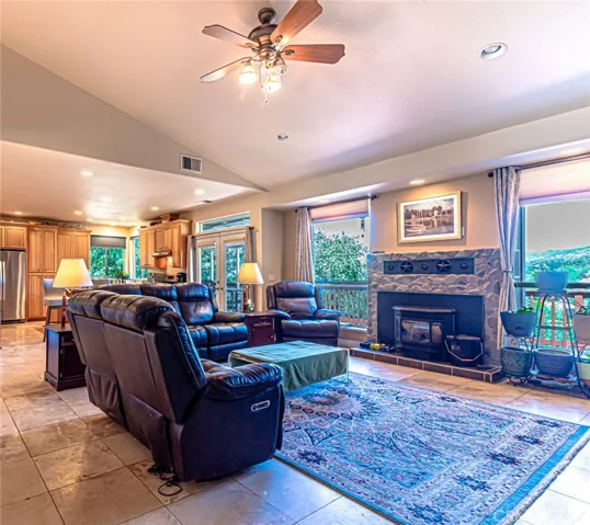 19950 Jigsaw Road, Hidden Valley Lake, California 95467