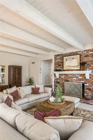 12191 Browning Avenue, North Tustin, California 92705