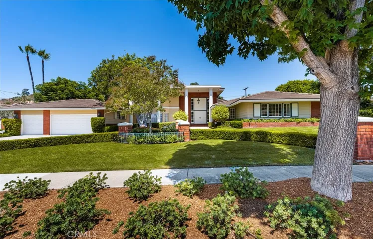 12191 Browning Avenue, North Tustin, California 92705