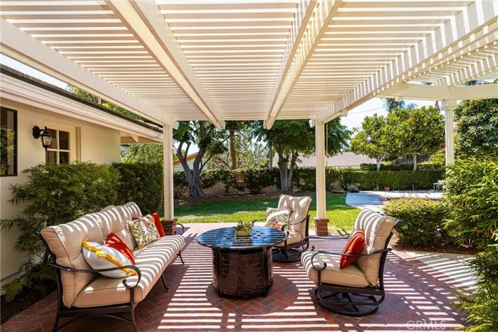 12191 Browning Avenue, North Tustin, California 92705