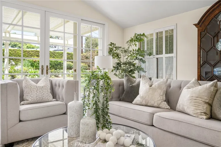 12191 Browning Avenue, North Tustin, California 92705
