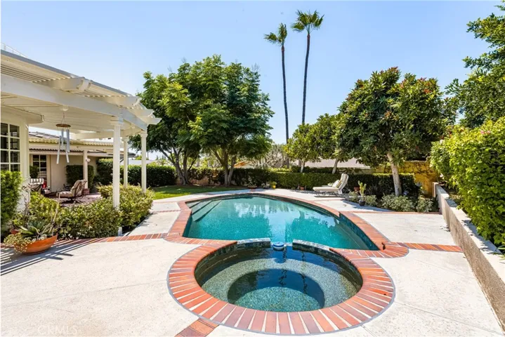 12191 Browning Avenue, North Tustin, California 92705
