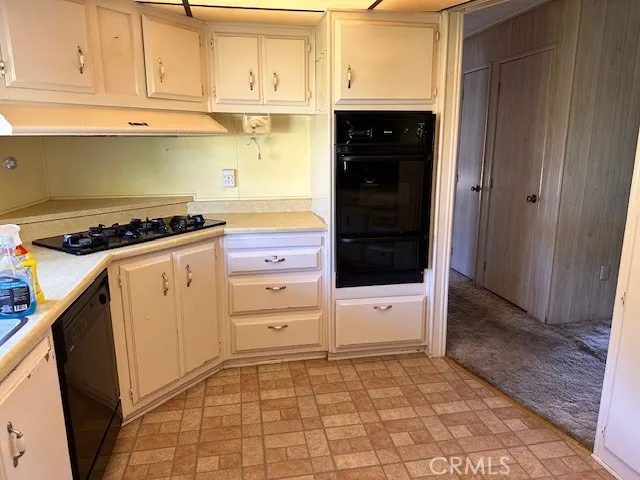 120 Apache Circle, Thousand Oaks, California 91362