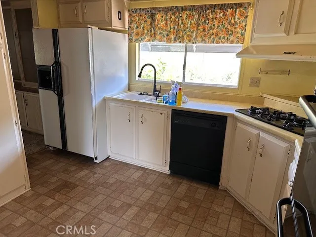 120 Apache Circle, Thousand Oaks, California 91362