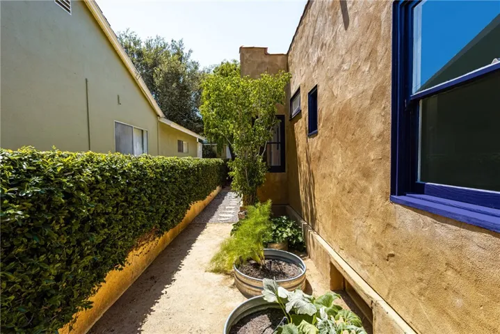 2430 French Street, Santa Ana, California 92706