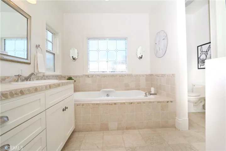 Upstairs Master Bath