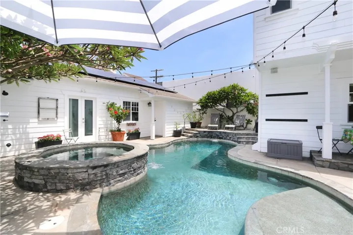 213 Lincoln Avenue, Huntington Beach, California 92648