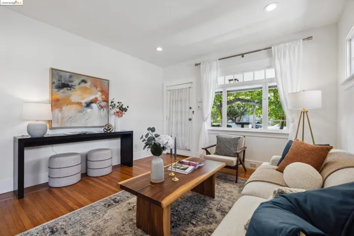 2936 Coolidge Ave, Oakland, California 94602