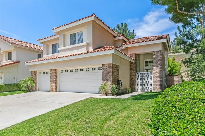 892 S Briar Rose Lane, Anaheim Hills, California 92808