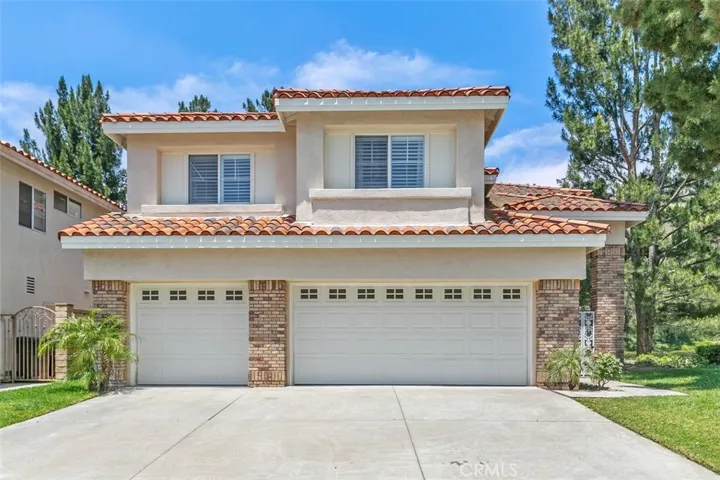 Welcome to 892 S Briar Rose Lane!