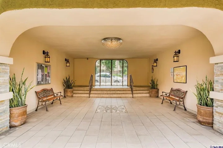 3220 Altura Avenue 133, Glendale, California 91214