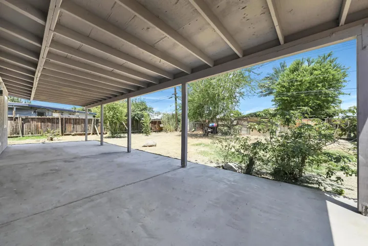 71 LARGE COVERED PATIO