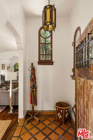 2014 Grace Avenue, Los Angeles, California 90068