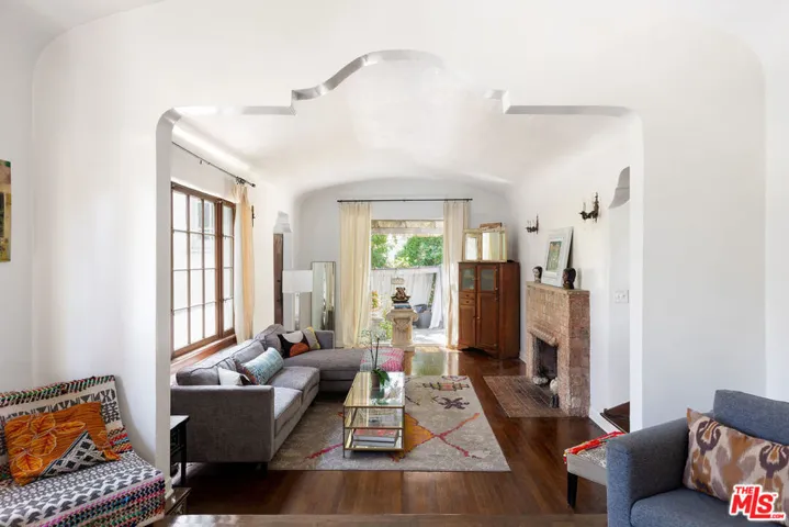 2014 Grace Avenue, Los Angeles, California 90068