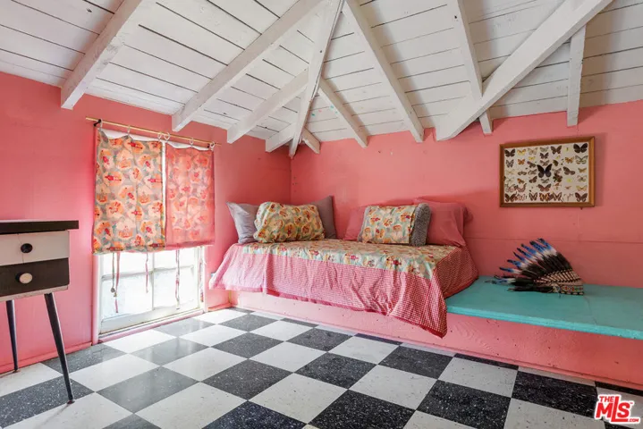 2014 Grace Avenue, Los Angeles, California 90068