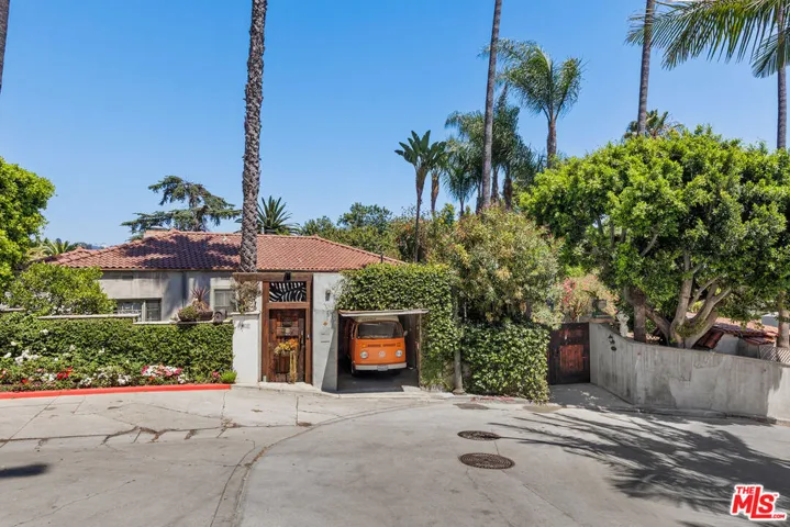 2014 Grace Avenue, Los Angeles, California 90068