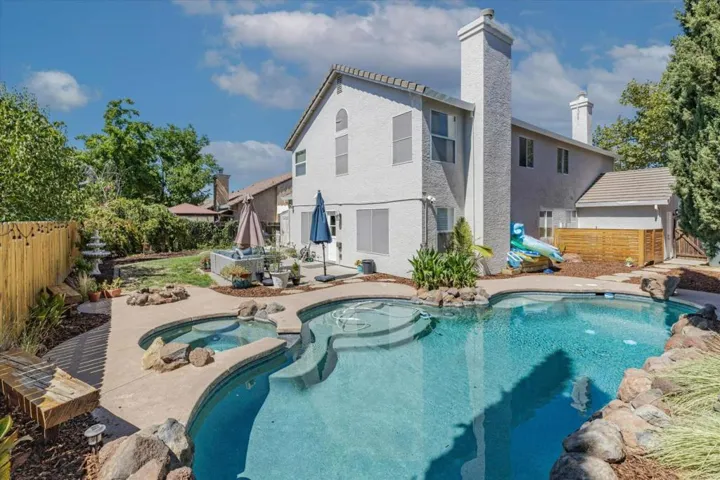 1304 Avenida Alvarado, Roseville, California 95747