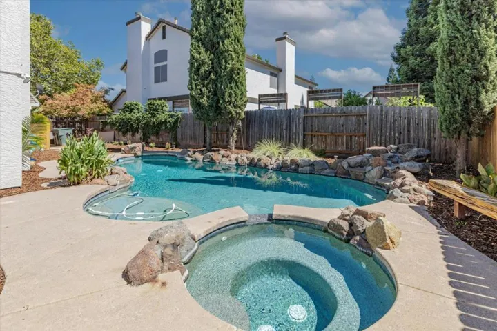 1304 Avenida Alvarado, Roseville, California 95747