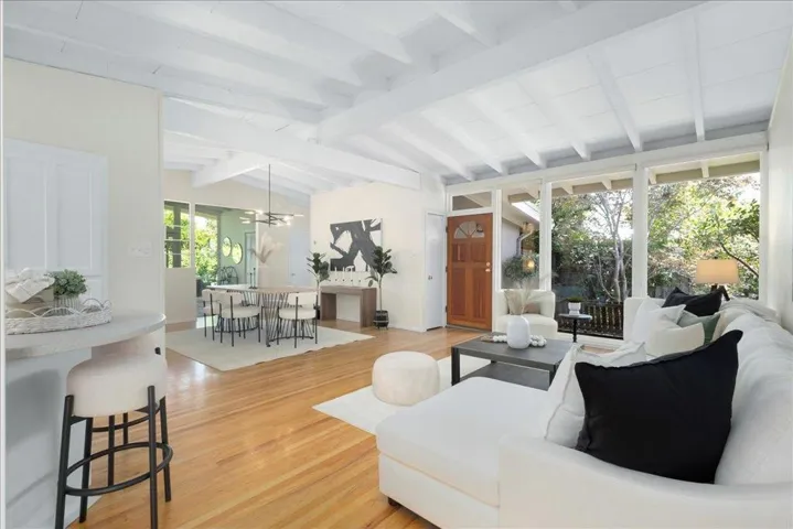 136 Thompson Avenue, Mountain View, California 94043