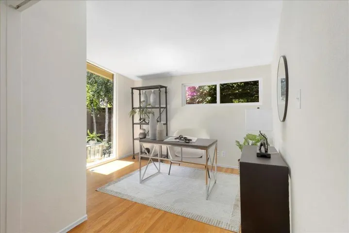 136 Thompson Avenue, Mountain View, California 94043