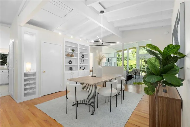 136 Thompson Avenue, Mountain View, California 94043