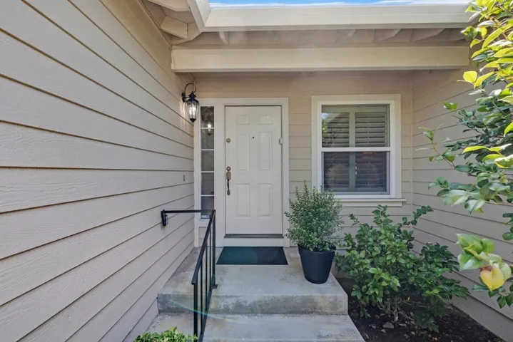 2602 Glenbriar Drive, Saratoga, California 95070