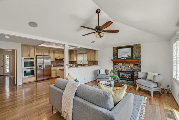2602 Glenbriar Drive, Saratoga, California 95070
