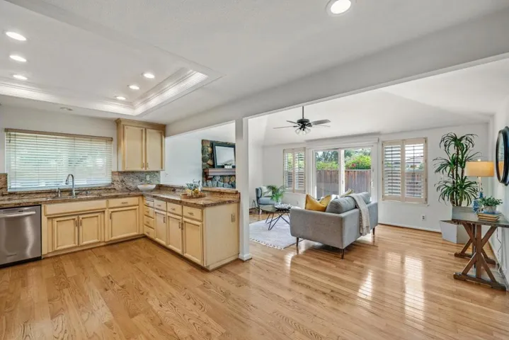 2602 Glenbriar Drive, Saratoga, California 95070