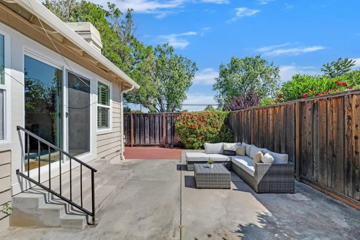 2602 Glenbriar Drive, Saratoga, California 95070