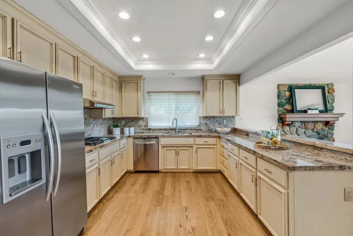 2602 Glenbriar Drive, Saratoga, California 95070