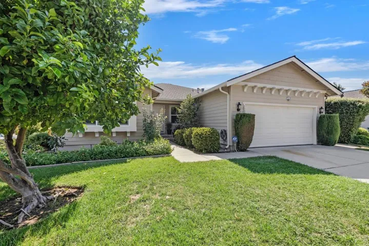 2602 Glenbriar Drive, Saratoga, California 95070